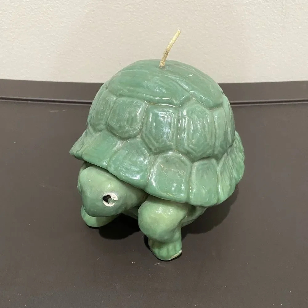 Turtle custom made candle